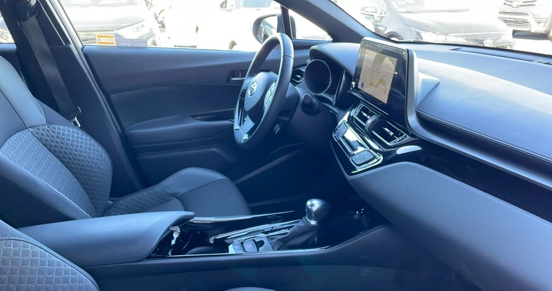 Toyota C-HR cena 129900 przebieg: 10132, rok produkcji 2023 z Kęty małe 301